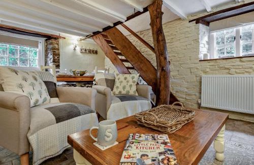 Barnstaple House | 2 Bed in Barnstaple 5mls N 93022