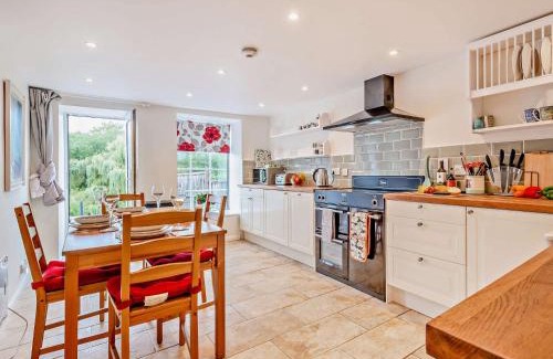 Swindon House | 2 Bed in Bishopstone 93489