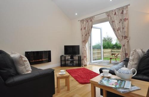 Blakeney House | 2 Bed in Blakeney 54766