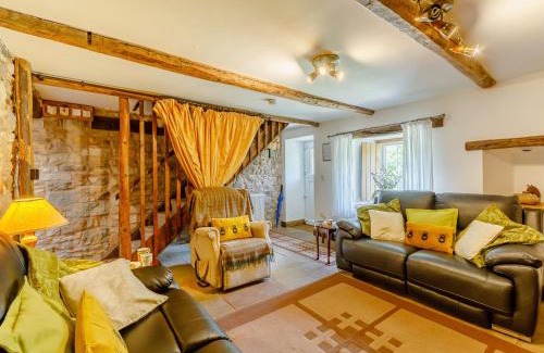 Brampton House | 2 Bed in Brampton 73578
