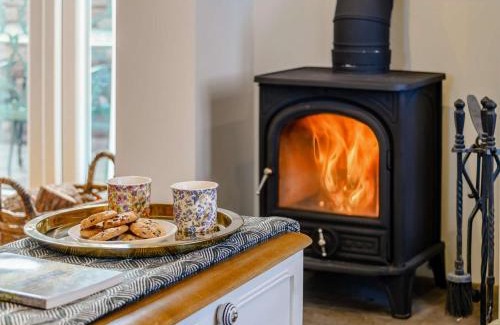 Llanfihangel Tal-y-llyn House | 2 bed in Brecon 87311