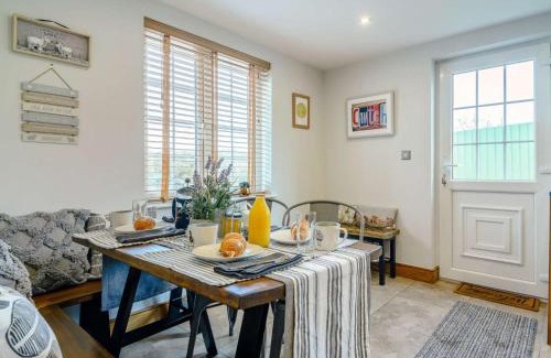 Llanfihangel Tal-y-llyn House | 2 bed in Brecon 87311