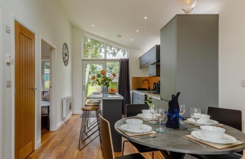 Brixham House | 2 Bed in Brixham 78565