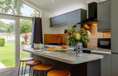 Brixham House | 2 Bed in Brixham 78565