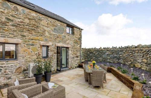 Llanddeusant House | 2 Bed in Cemaes Bay 77640