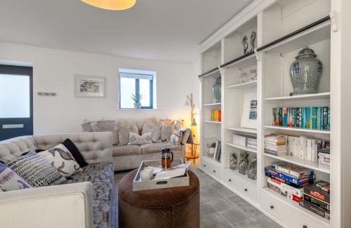 Llanddeusant House | 2 Bed in Cemaes Bay 77640