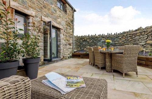 Llanddeusant House | 2 Bed in Cemaes Bay 77640