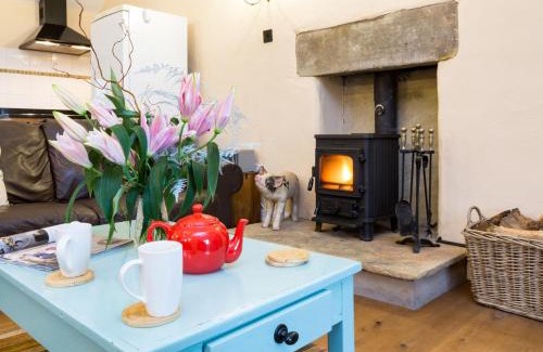 Peak District House | 2 Bed in Chapel-en-le-Frith PK606