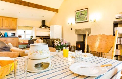 Peak District House | 2 Bed in Chapel-en-le-Frith PK606
