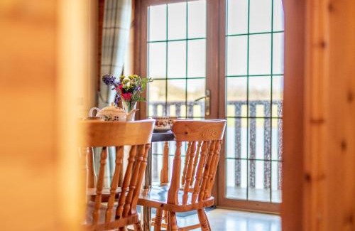 Clovelly House | 2 Bed in Clovelly 00361