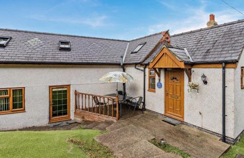 Corwen House | 2 Bed in Corwen 77351