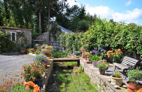 Glangrwyney House | 2 Bed in Crickhowell 76431