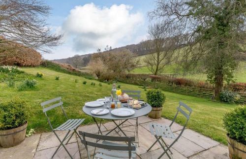 Dulverton House | 2 Bed in Dulverton 47152
