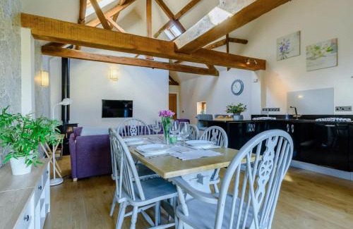 Pitchcombe House | 2 Bed in Evesham 89305