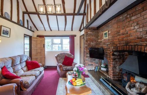 Geldeston House | 2 Bed in Geldeston HISN8