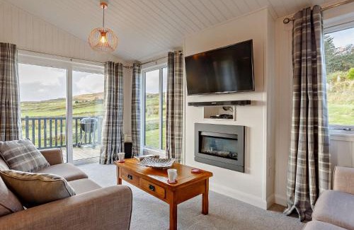 Glenhinnisdal House | 2 Bed in Isle of Skye 75068
