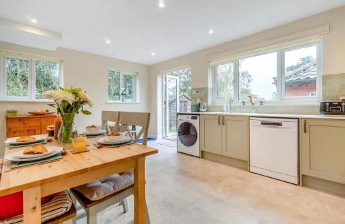 Knodishall House | 2 Bed in Knodishall oc-s33543