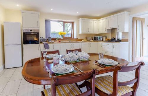 Lampeter House | 2 Bed in Lampeter 86507