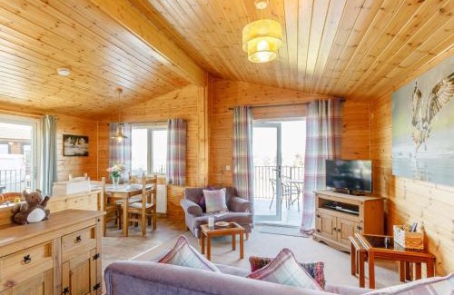Kinross House | 2 Bed in Loch Leven 82297