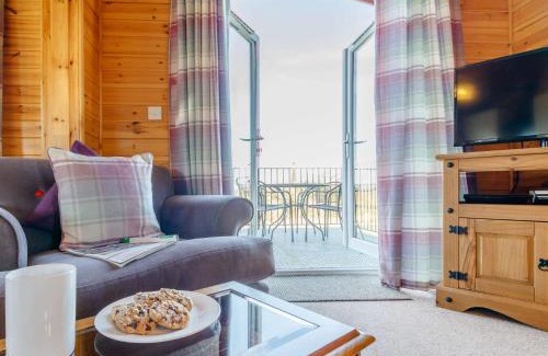 Kinross House | 2 Bed in Loch Leven 82297