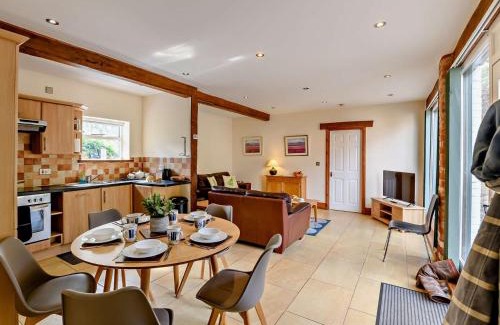 North Wheatley House | 2 Bed in Mattersey 93150