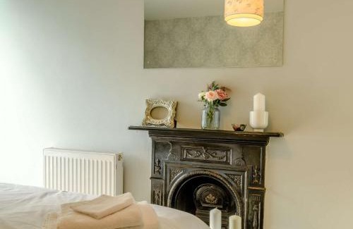 Milford Haven House | 2 Bed in Milford Haven 88529