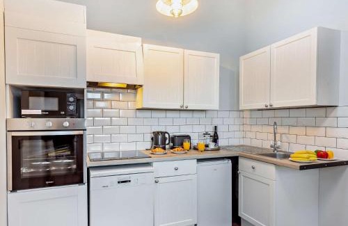 Penmaenmawr House | 2 Bed in Penmaenmawr 93893