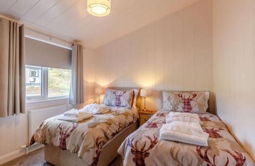 Glenhinnisdal House | 2 Bed in Portree 87578