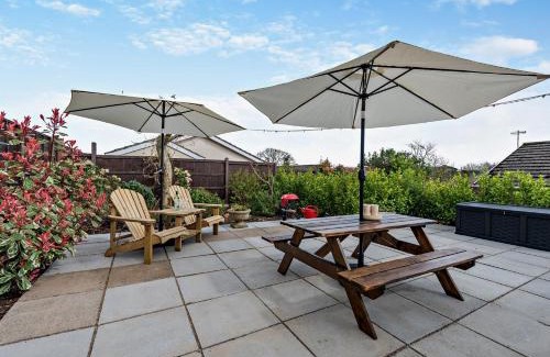 Saundersfoot House | 2 Bed in Saundersfoot 94207