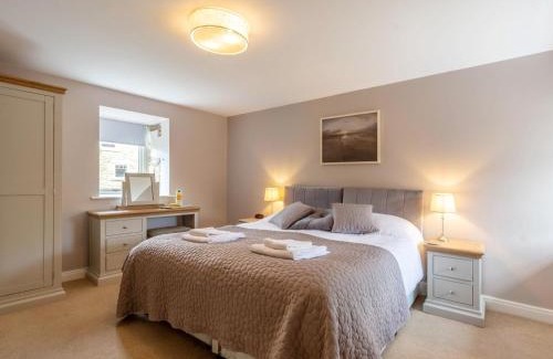 Potter Brompton House | 2 Bed in Scarborough 79521
