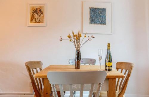 Umberleigh House | 2 Bed in South Molton 78303