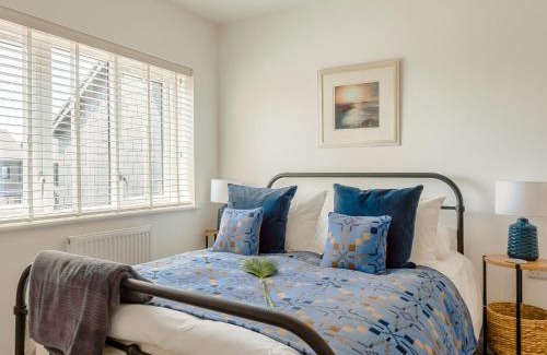 St Davids House | 2 Bed in St Davids 92137