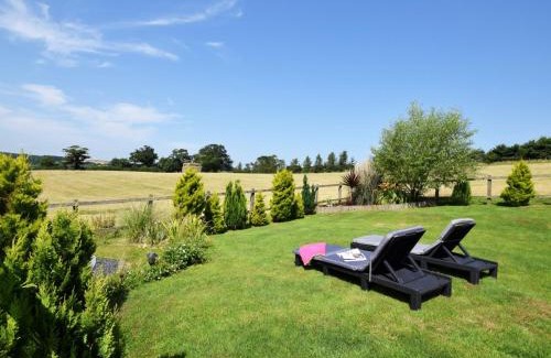 Crediton House | 2 Bed in Tiverton 51275
