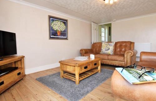 Crediton House | 2 Bed in Tiverton 51275