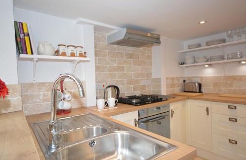 Wells House | 2 Bed in Wells VESPE