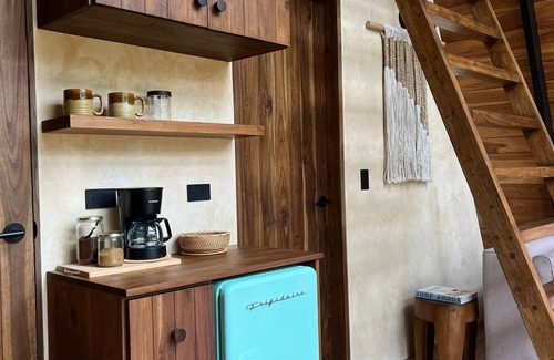 Santiago Ski Chalet | 2-Bed Jungle Chic Hideaway - New Modern Design Jungalow