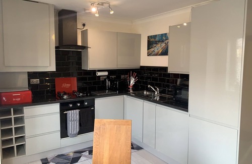 Wallasey Apartment | 2. bed Modern Apartment, Wallasey, Liverpool. Sleeps 4
