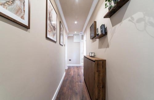 Darwen House | 2 Bed Modern Bungalow in Darwen, Garden & Parking