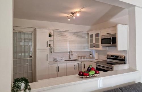 St. Augustine Apartment | 2 Bed, parking, gated, modern