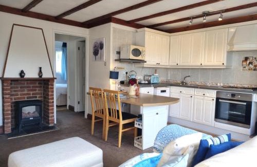 Galmpton House | 2 bed property in Galmpton BX008