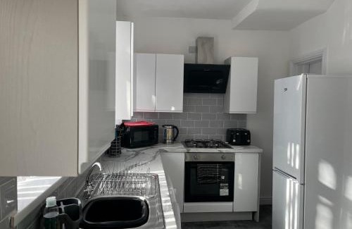 Liverpool House | 2 Bed Property with parking