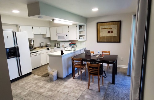 Mill River House | 2 bed room- full kitchen