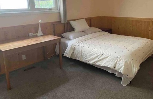 South Lethbridge House | 2-bed Room house Great Deal for longer stay