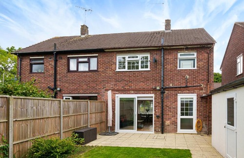Underhill Villa | 2 bed semi-detached house to rent in Connaught Road, Barnet EN5