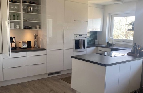 Haaleiti Apartment | 2 bed-Sleeps 5-Balcony-Parking-City Centre