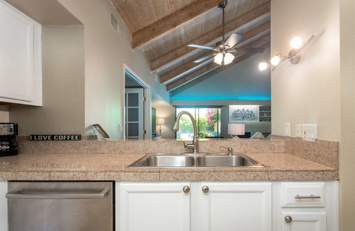Rancho Mirage Condo | 2 Bed Tennis Villa Condo at Mission Hills Golf & Country Club and Outdoor Movies