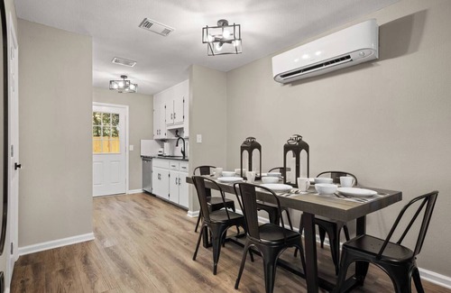 Northeast Pensacola House | 2 Bed Townhouse * Fenced Yard * Dog Friendly * Fox Den C