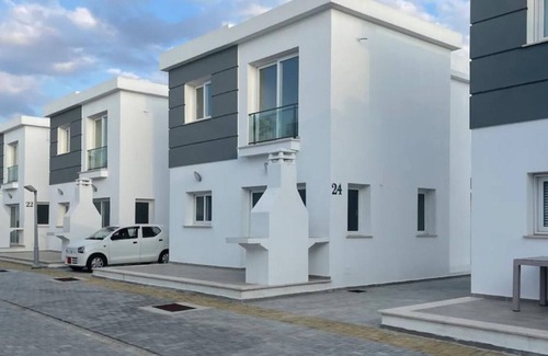 Yeni Erenkoy Villa | 2-Bed Villa in Yeni Erenkoy Swimming pool