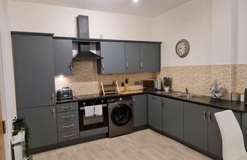 Sutton-in-Craven Apartment | 2 Bed Woodland Retreat - Garden & Free Parking