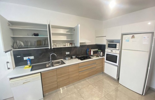 Yenisehir Condo | 2 Bedr & 4 Beds & 1 Bathr & Fully Kitchen & All rooms AC & close all amenities